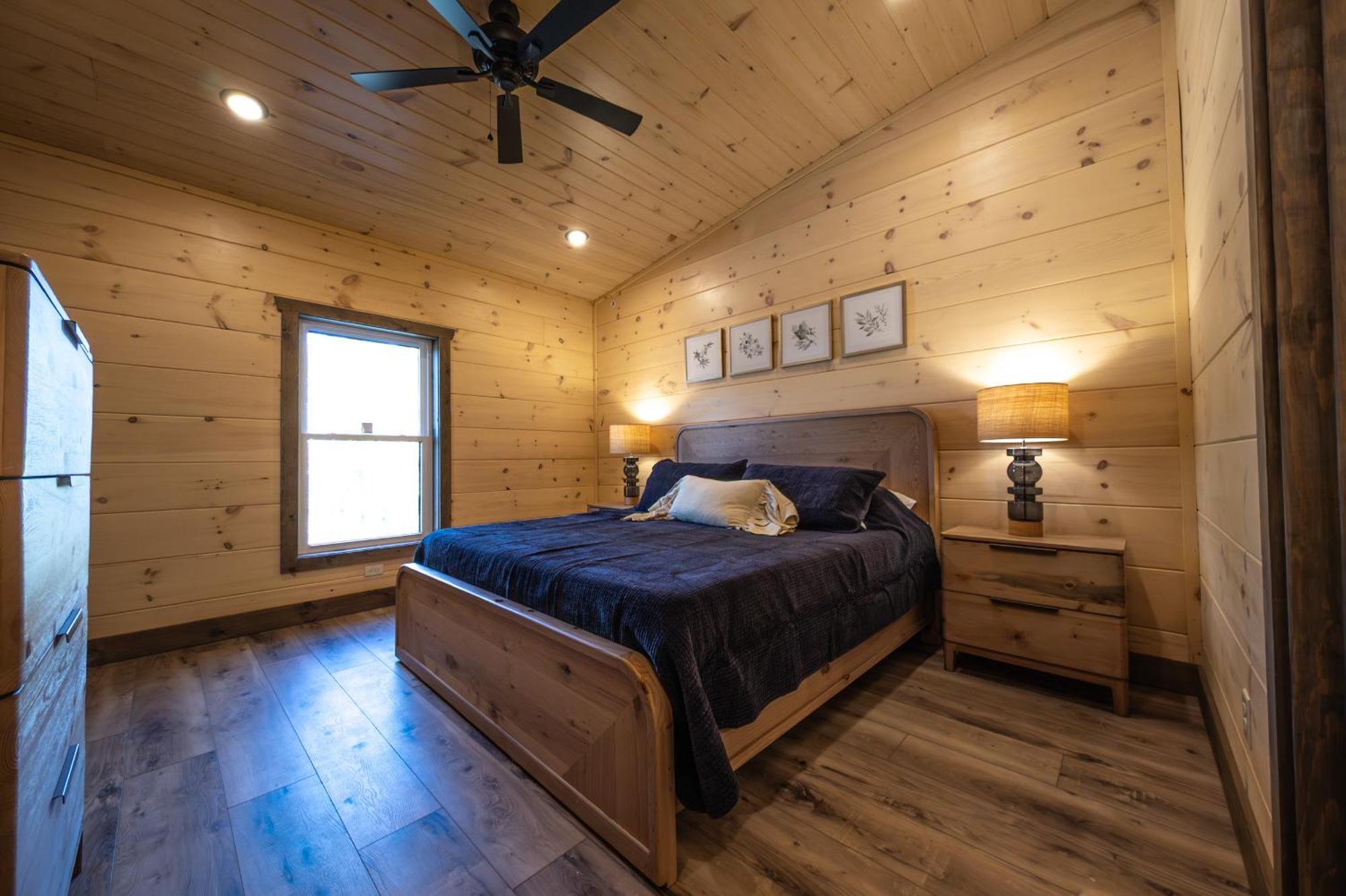 Luxury 12-Bedroom Cabin With Indoor Pool, Hot Tub & Movie Theater, Sleeps 36 세비어빌 외부 사진